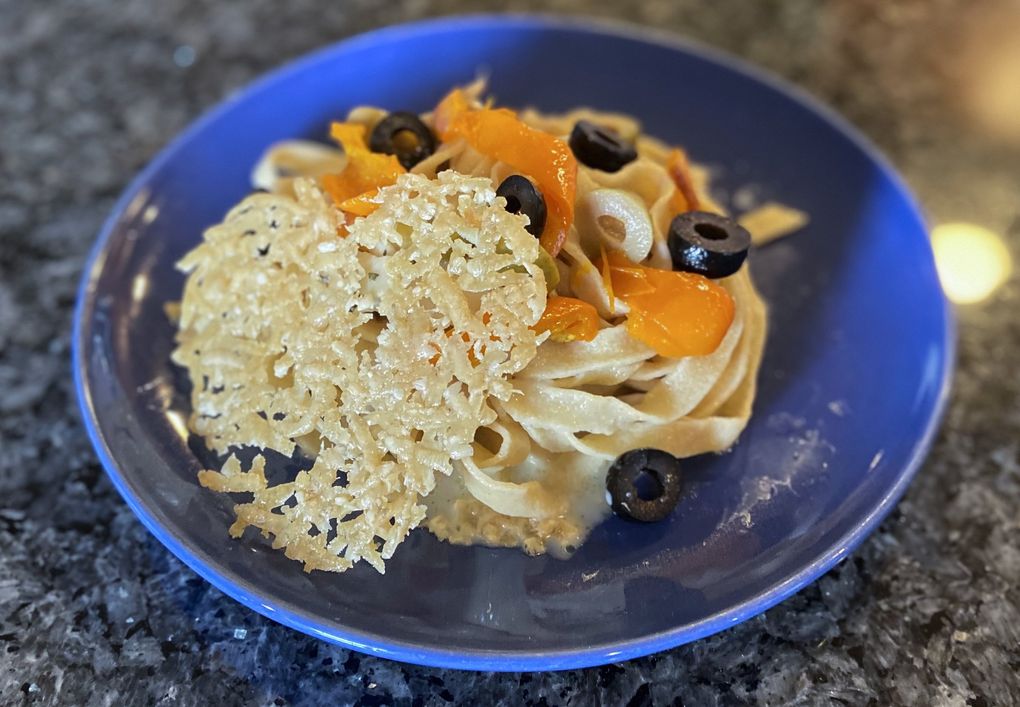 Jeff Abrams saw “pancake mix” for the second round and thought, “Oh, I’ll make pasta!” The result: a delicious-looking fettuccine with mushroom, roasted peppers, olives and a crispy Parmesan heart cracker. (Jeff Abrams)