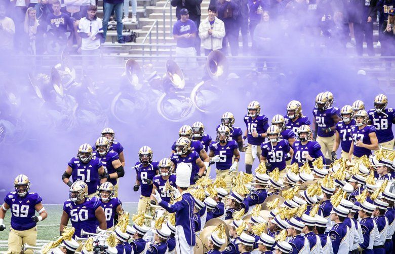 Washington Huskies 2015 Football Uniforms 7-6 (4-5) Heart of