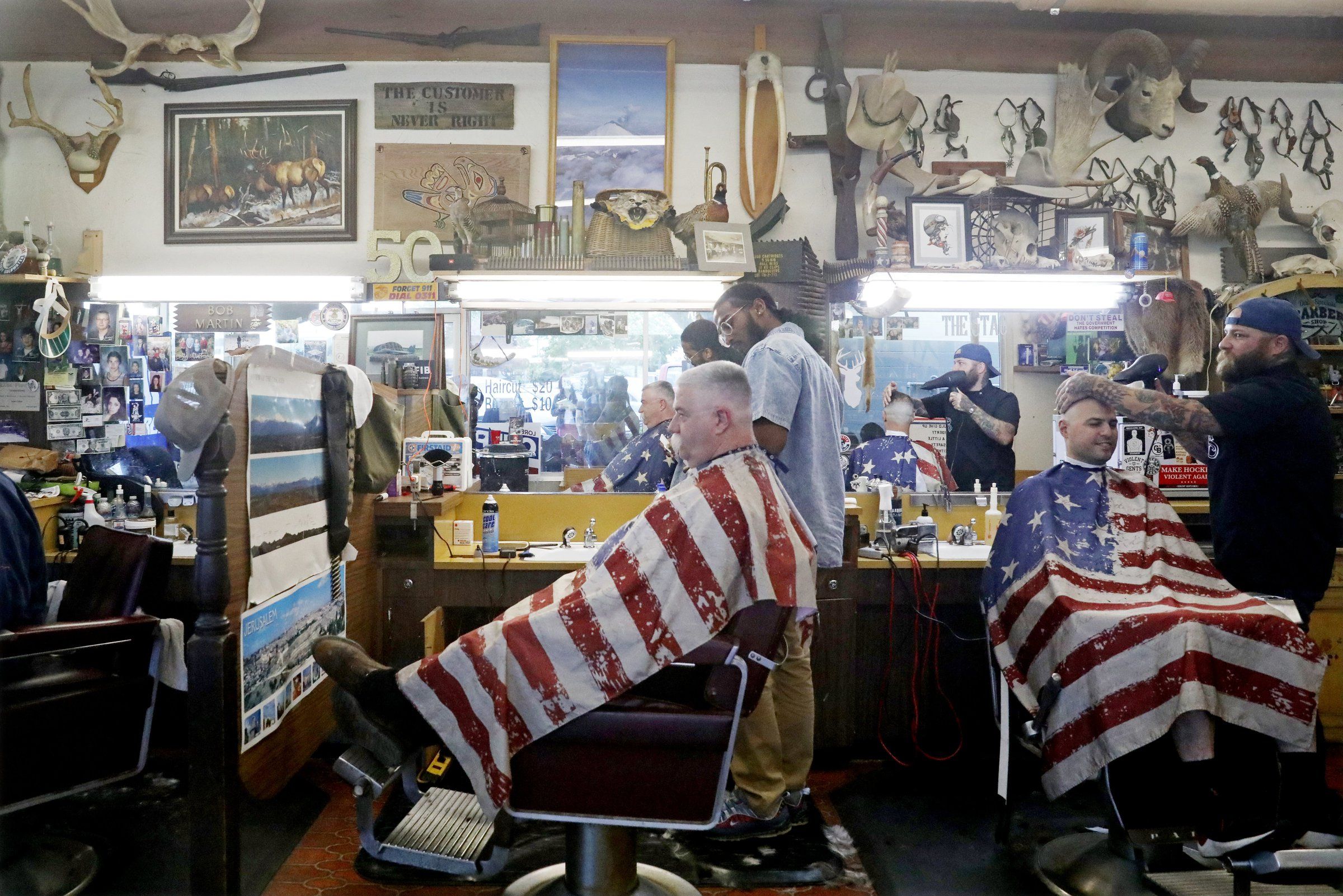 A Snohomish barbershop defies orders to remain closed during