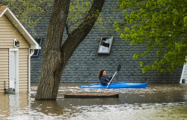 Bye bye, El Nino. Cooler hurricane-helping La Nina to replace the phenomenon that adds heat to Earth