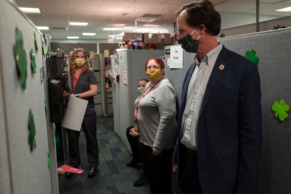 Anne Arundel County Executive Steuart Pittman, a Democrat, visits coronavirus contact tracers at the county’s health department on April 29. (Washington Post photo by Michael Robinson Chavez).