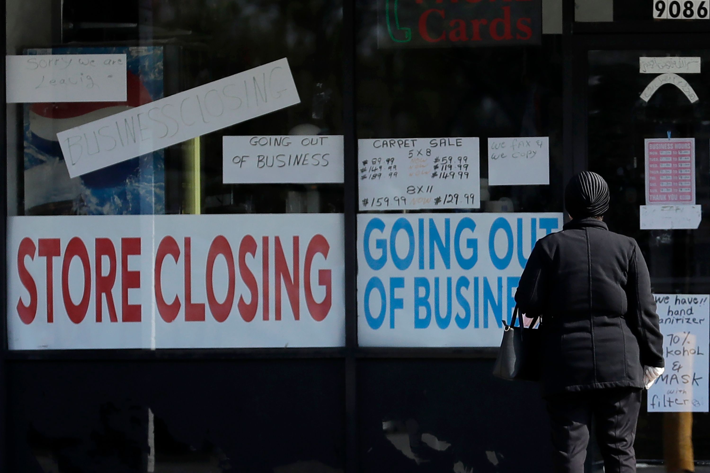 Job market remains grim even as U.S. tentatively reopens The