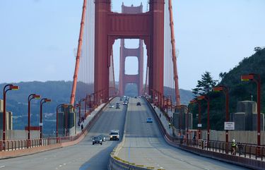 It took decades, but San Francisco finally installs nets to stop suicides  off Golden Gate Bridge