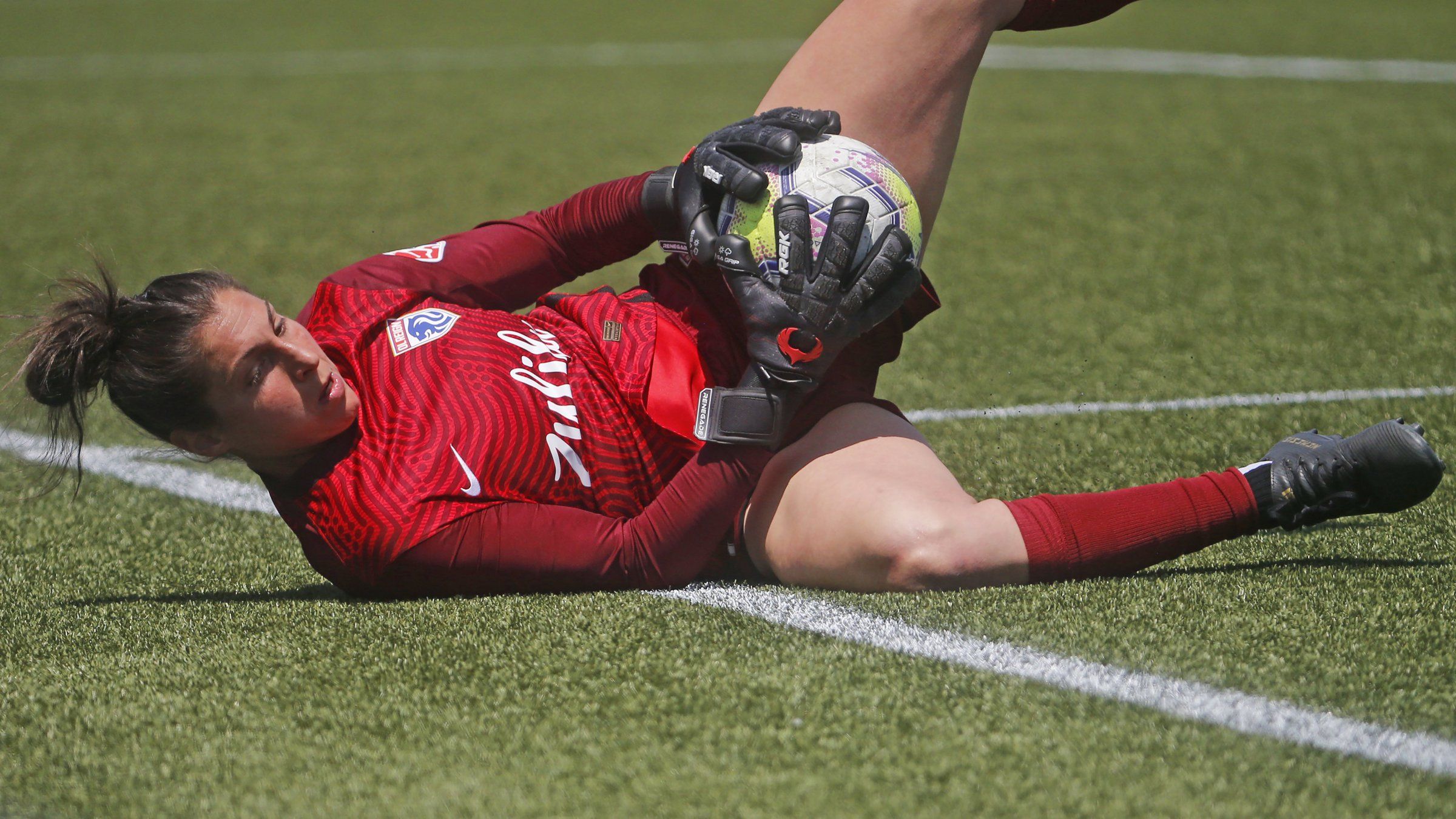 Reign s Michelle Betos made her return from injury at NWSL