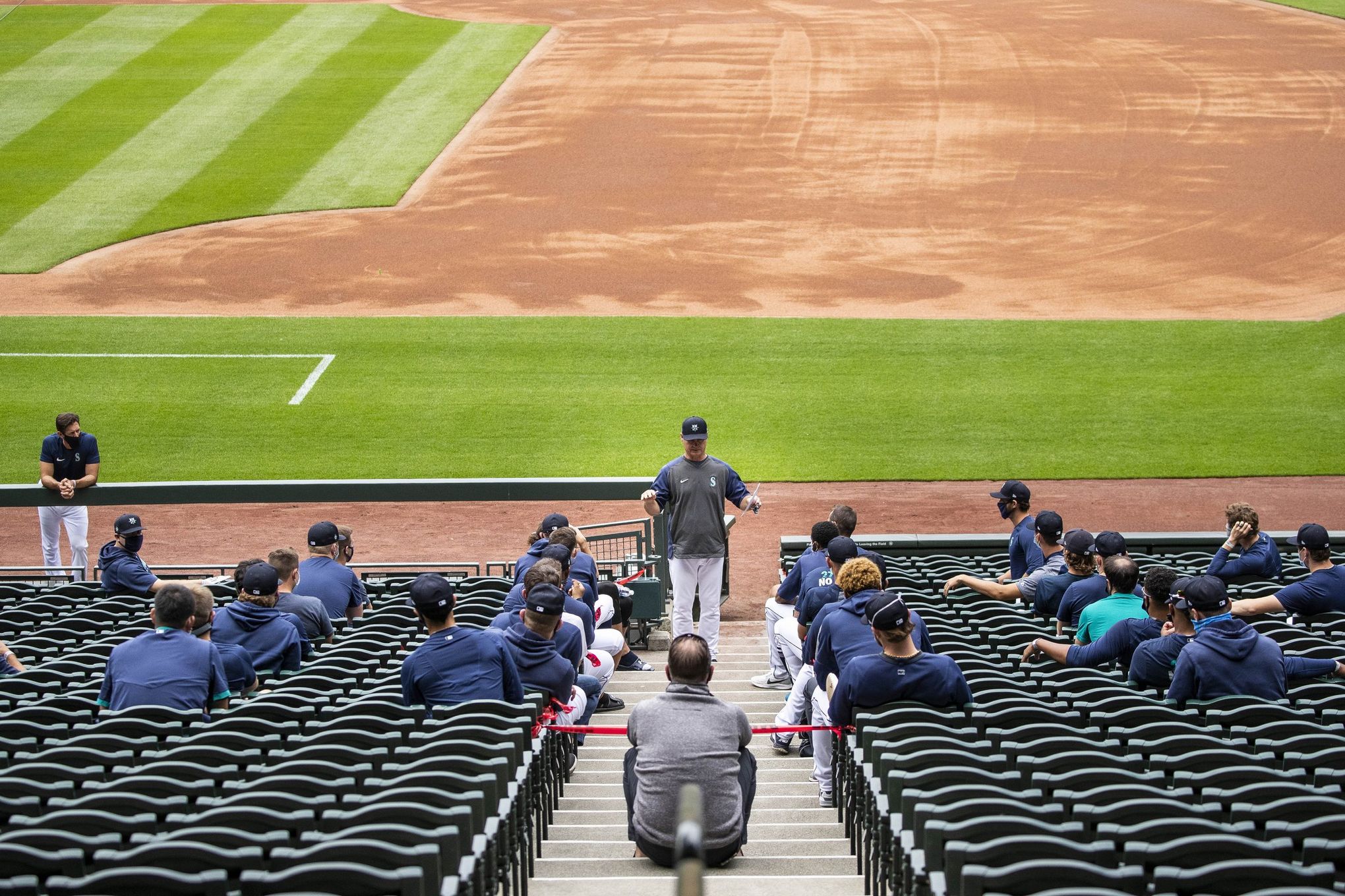 Mailbag: Looking at Mariners' bullpen, position battles and more from spring  training