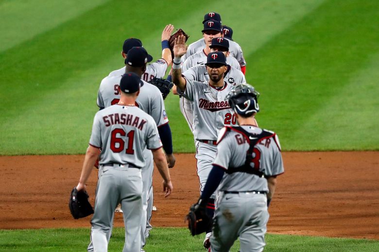 Kepler hits 2 HR, Twins power past White Sox 10-5 in opener