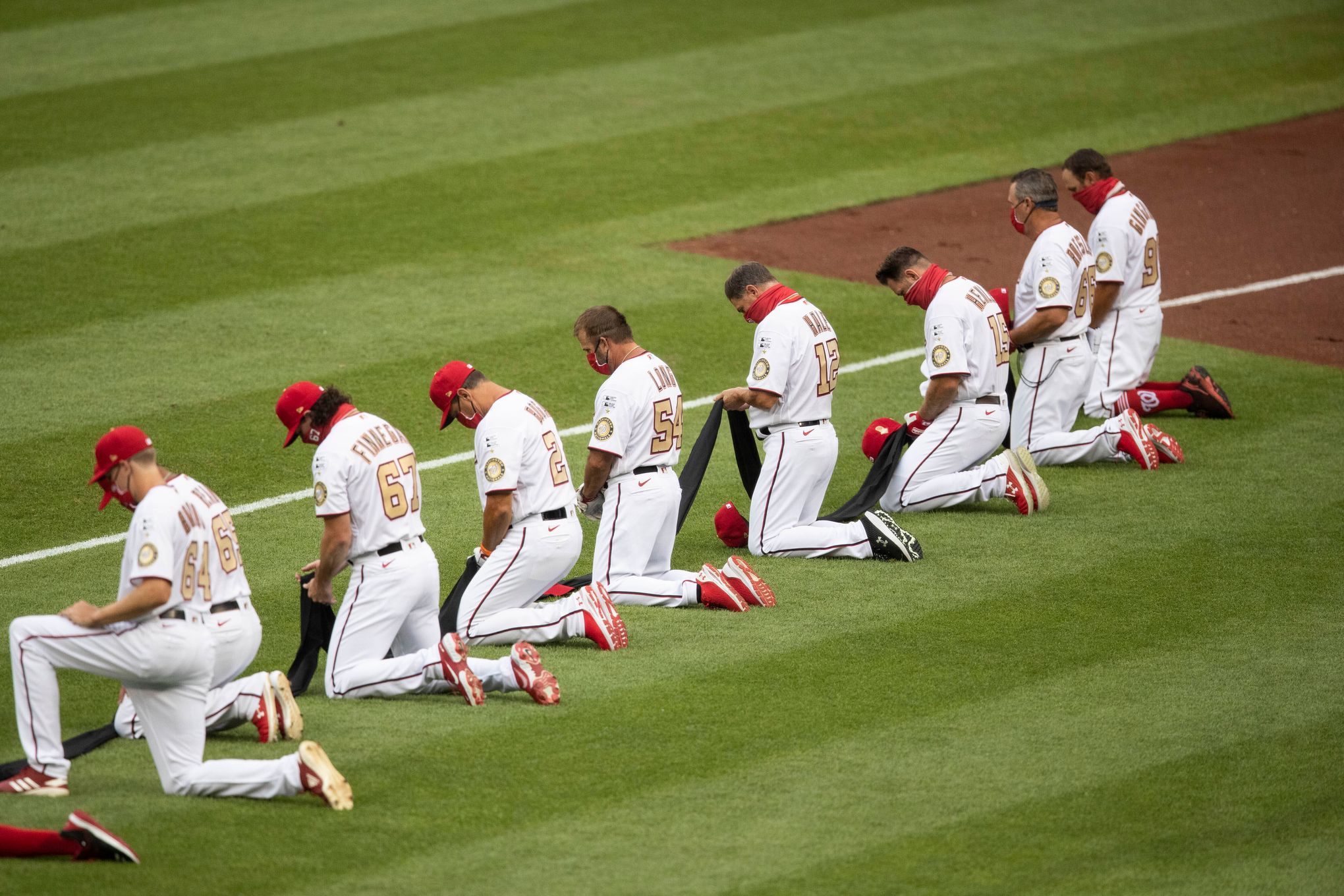 MLB teams kneel to back Black Lives Matter; Fauci's toss off