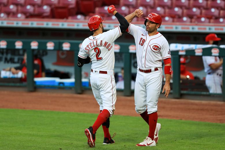 New threads: MLB reveals special Cubs/Reds uniforms for Field of