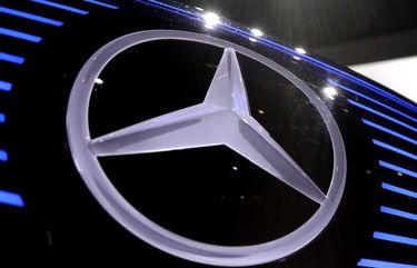 FILE – In this Feb. 2, 2017 file photo the logo of Mercedes is photographed in Stuttgart, Germany. German automaker Daimler says net profit fell 16 percent in the third quarter as a voluntary recall to improve diesel emissions hurt earnings at its Mercedes-Benz luxury car brand. Net profit fell to 2.3 billion euros from 2.7 billion in the same quarter a year earlier despite a 6 percent increase in sales revenue to 40.8 billion euros. (AP Photo/Matthias Schrader, file) LGL101