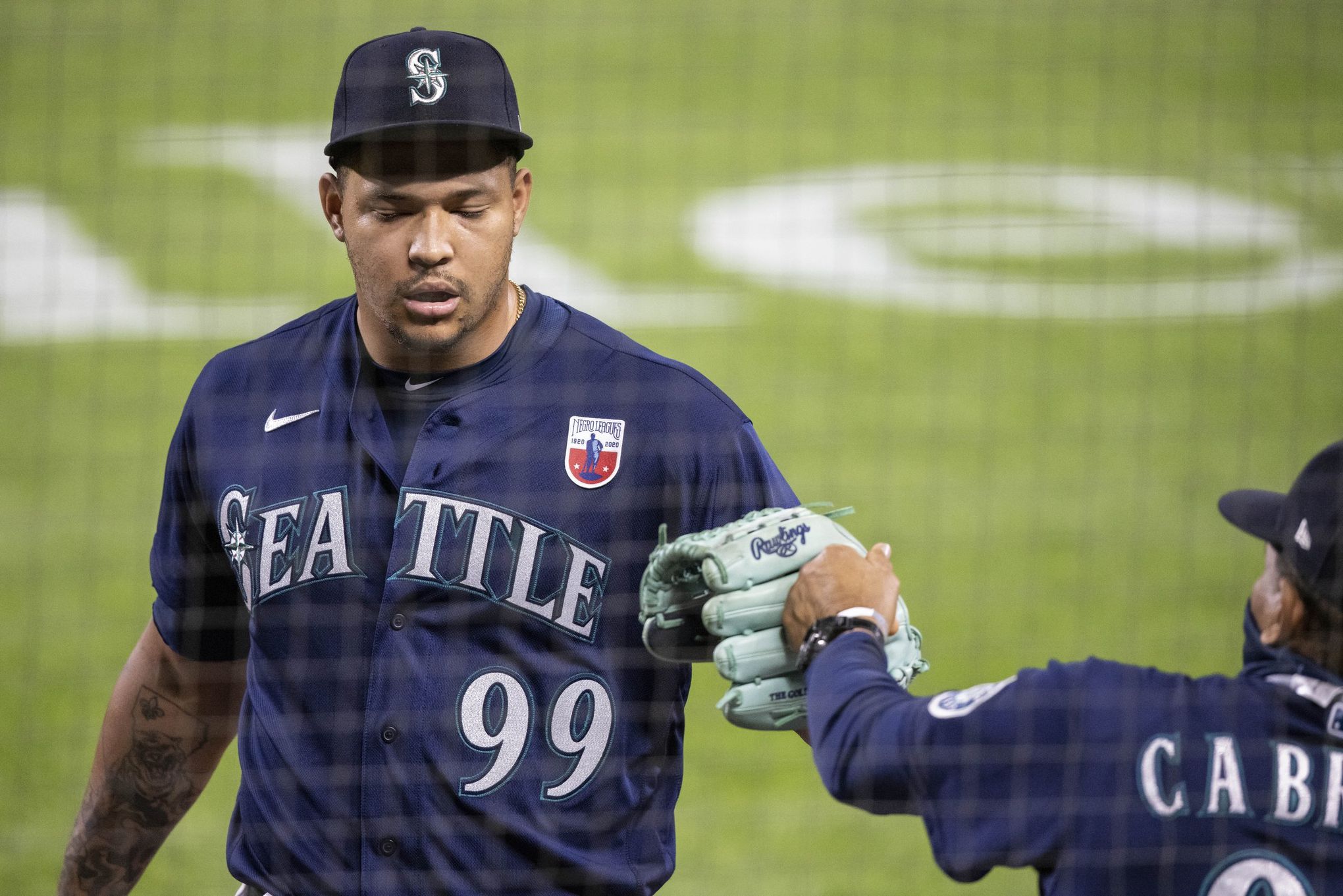 MLB trade rumors: Mariners 'trying to trade everyone