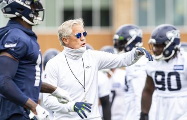 Baltimore Ravens' Earl Thomas, Seahawks' Pete Carroll unsure if a Sunday  chat is in store 