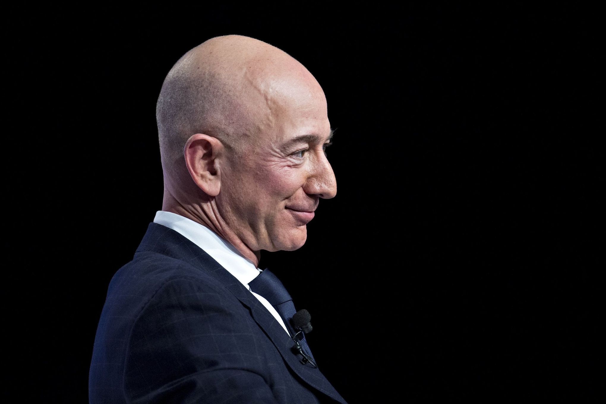 Elon Musk Passes Jeff Bezos to Become Richest Person in the World