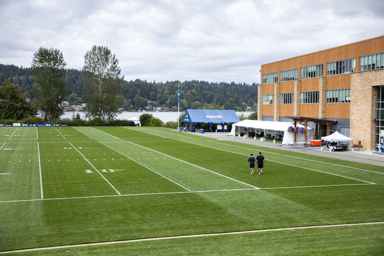 The field at the Virginia Mason Athletic Center in Renton sits empty as the Seattle Seahawks collectively decided to cancel training camp Saturday August 29, 2020. Head coach Pete Carroll spoke to the media just before practice was about to start. â€œWhite people,â€ Carroll said â€œdonâ€™t know enough about racism.â€ 214883 (Bettina Hansen / The Seattle Times)