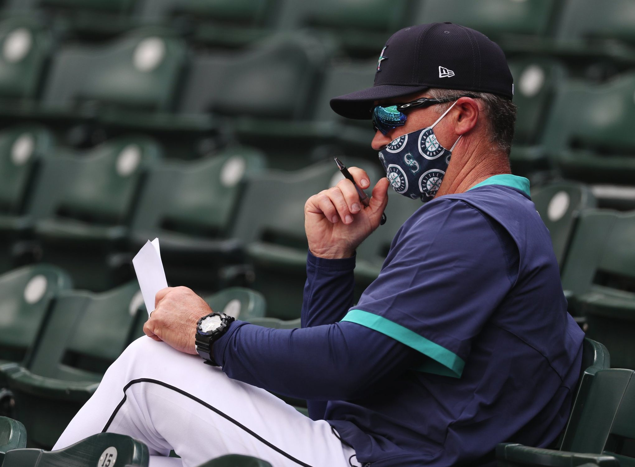 Mariners vote unanimously to postpone game against Padres in