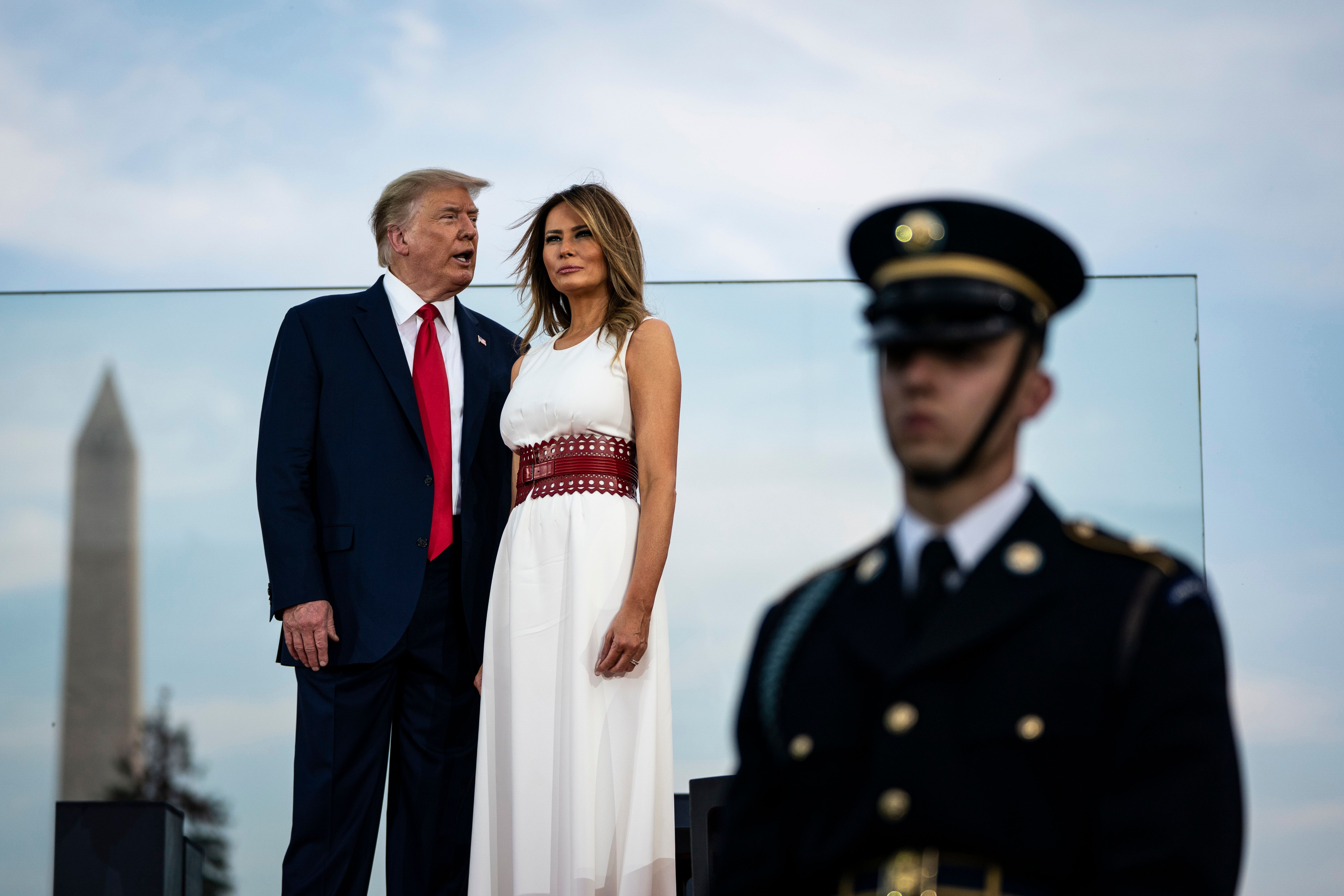 Melania in outlet wet dress