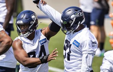 Darrell Taylor injury update: Seahawks lineman dealing with sore neck, Pete  Carroll says