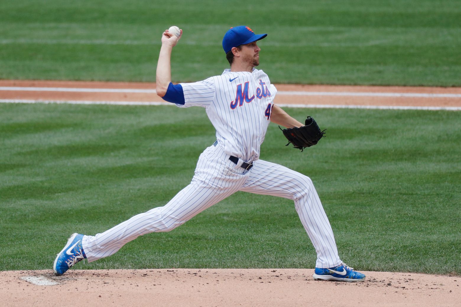 Mets beat Marlins 4-2 behind deGrom, rookie Giménez