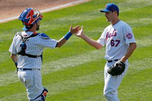 Mets beat Marlins 4-2 behind deGrom, rookie Giménez