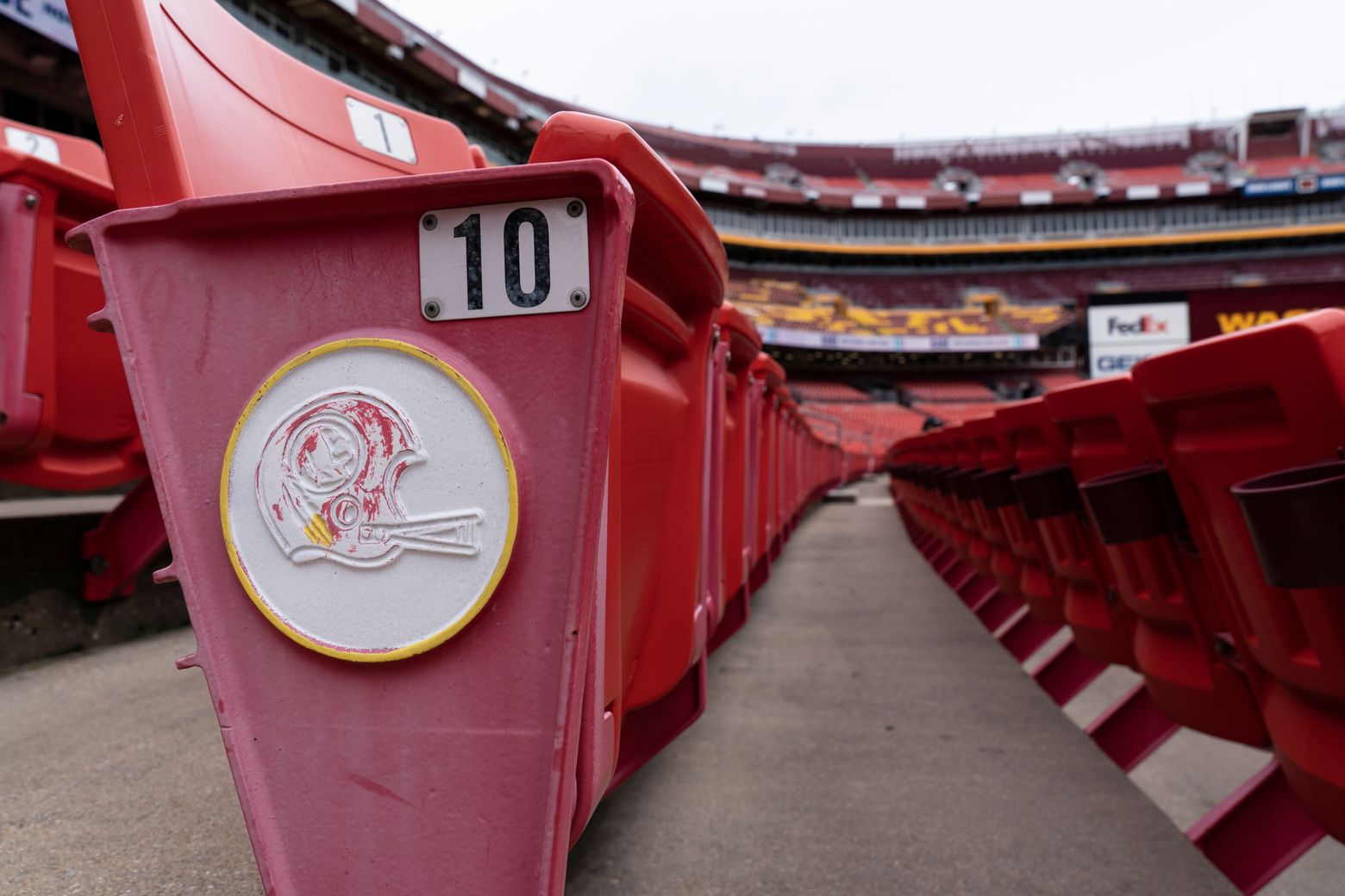 Washington Football Team renames roads after Joe Gibbs, Sean