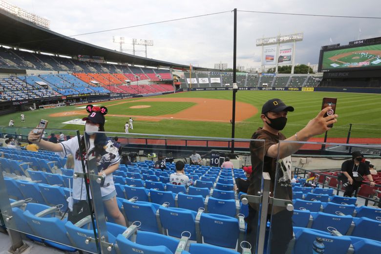 Coronavirus: S Korea baseball league reopens in empty stadiums, Coronavirus pandemic