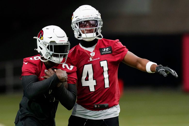 Smart moves: Cardinals' RB Kenyan Drake digs into playbook