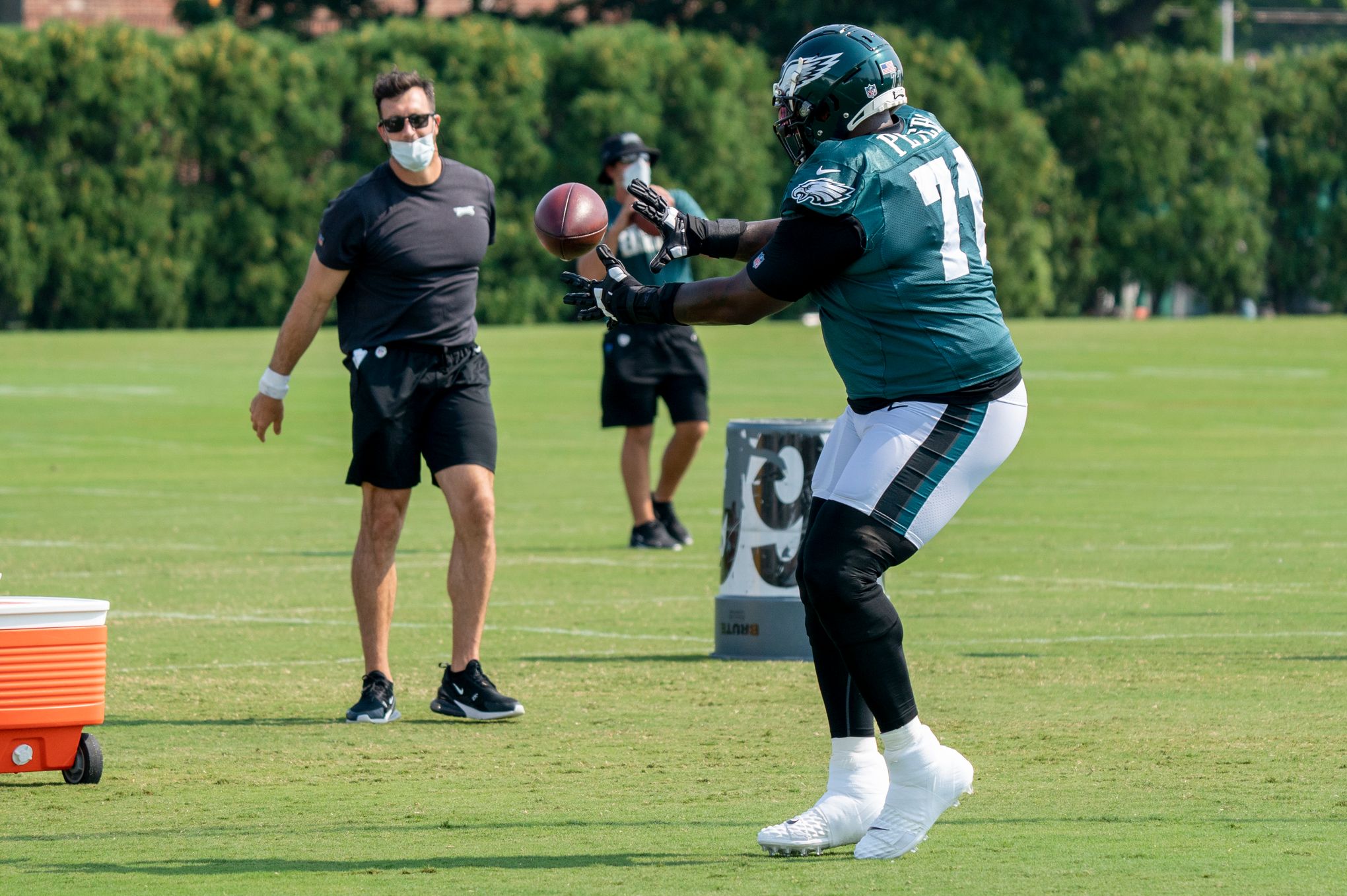 Paying it forward: How Eagles' Jason Peters became a leader, and