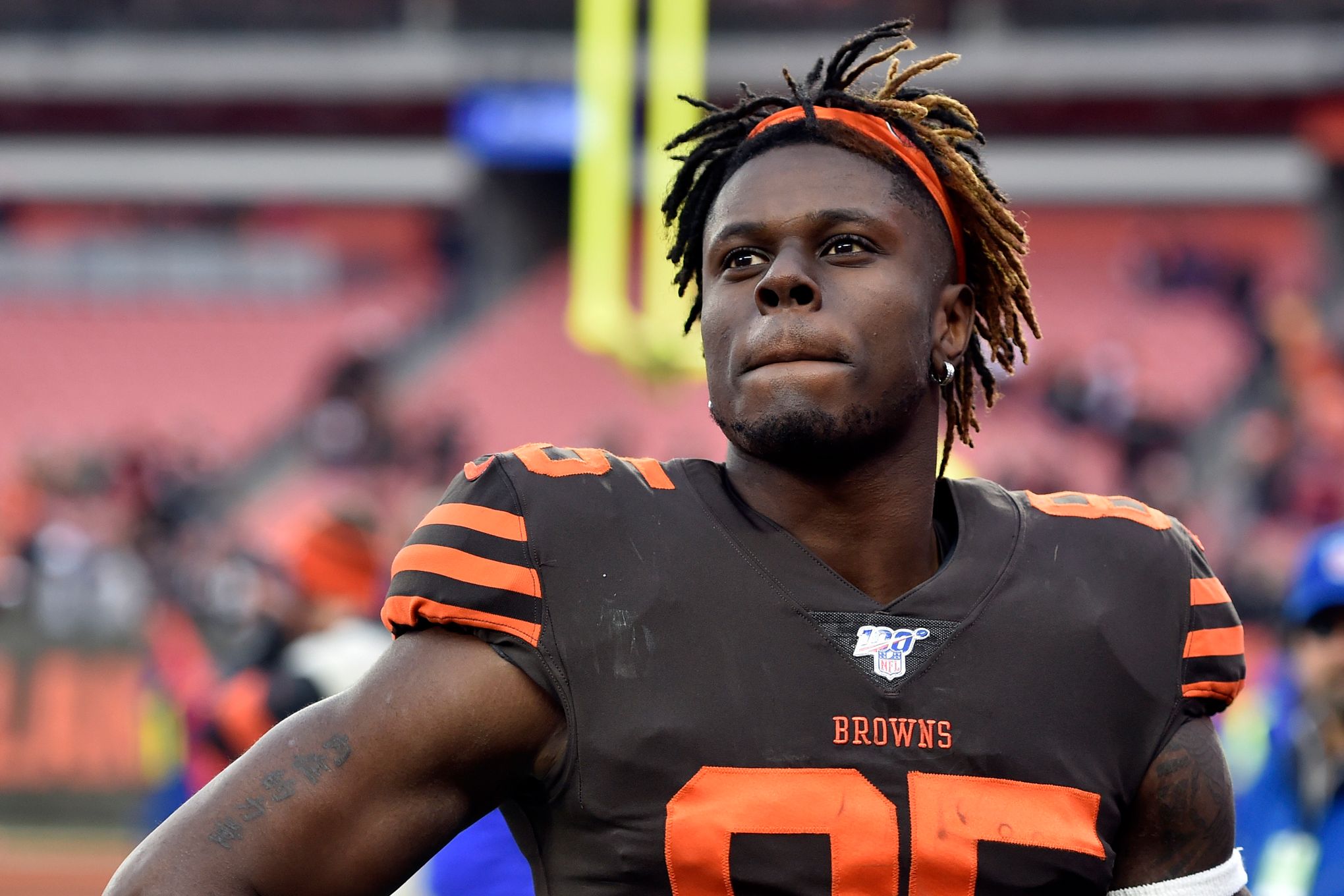 Cleveland Browns TE David Njoku asks for trade, agent says - ESPN