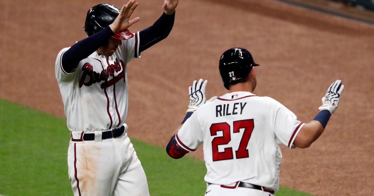 Riley's 3-run homer helps Fried, Braves beat Blue Jays 10-1