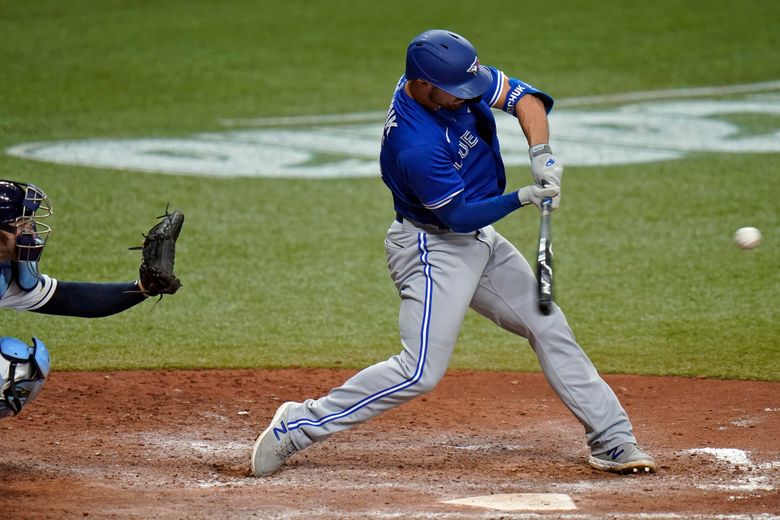 Randal Grichuk exits game in 8th, 08/24/2020