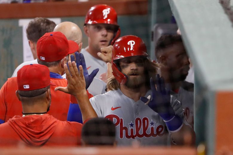 Bryce Harper hits monster first home run with Phillies (video