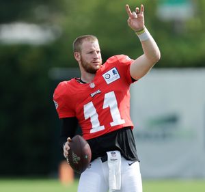 Malcolm Jenkins, Lane Johnson react to Carson Wentz-Philadelphia Eagles  story at Pro Bowl 