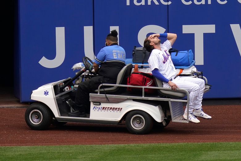 Mets' Jeff McNeil irked after fans throw baseballs his way in Cincinnati  outfield - Newsday