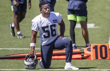 Seahawks rookie DeeJay Dallas 'had to' get blessing to wear jersey number  of 'legend' Kam Chancellor