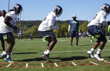 Why the Seahawks could stick with Flowers if Dunbar is cut or suspended -  Seattle Sports