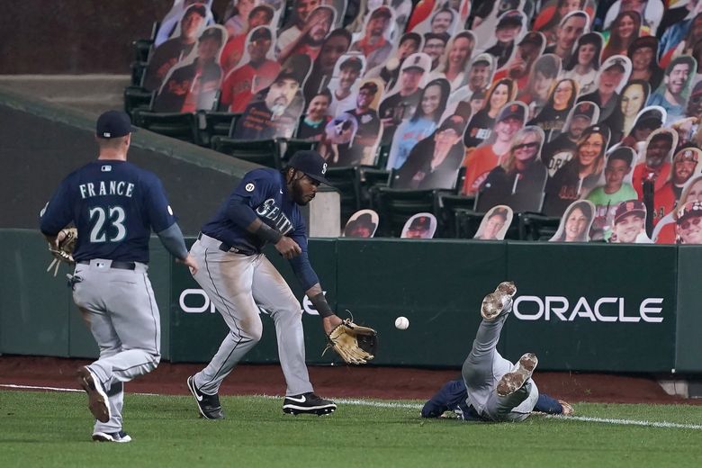 Angels deliver blow to Mariners' playoff hopes with 2-1 win