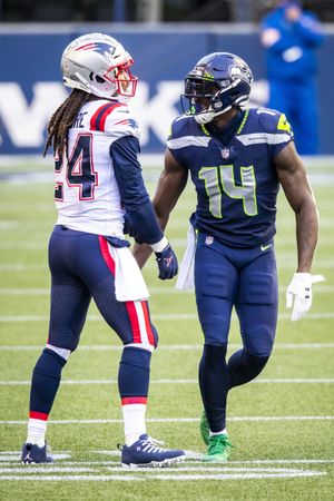 Seattle Seahawks' L.J. Collier walks off the field after an NFL football  practice Tuesday, May 21, 2019, in Renton, Wash. (AP Photo/Elaine Thompson  Stock Photo - Alamy