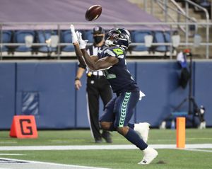 Seahawks Defensive End L.J. Collier Celebrates Mother, Ruby, During Crucial  Catch Month