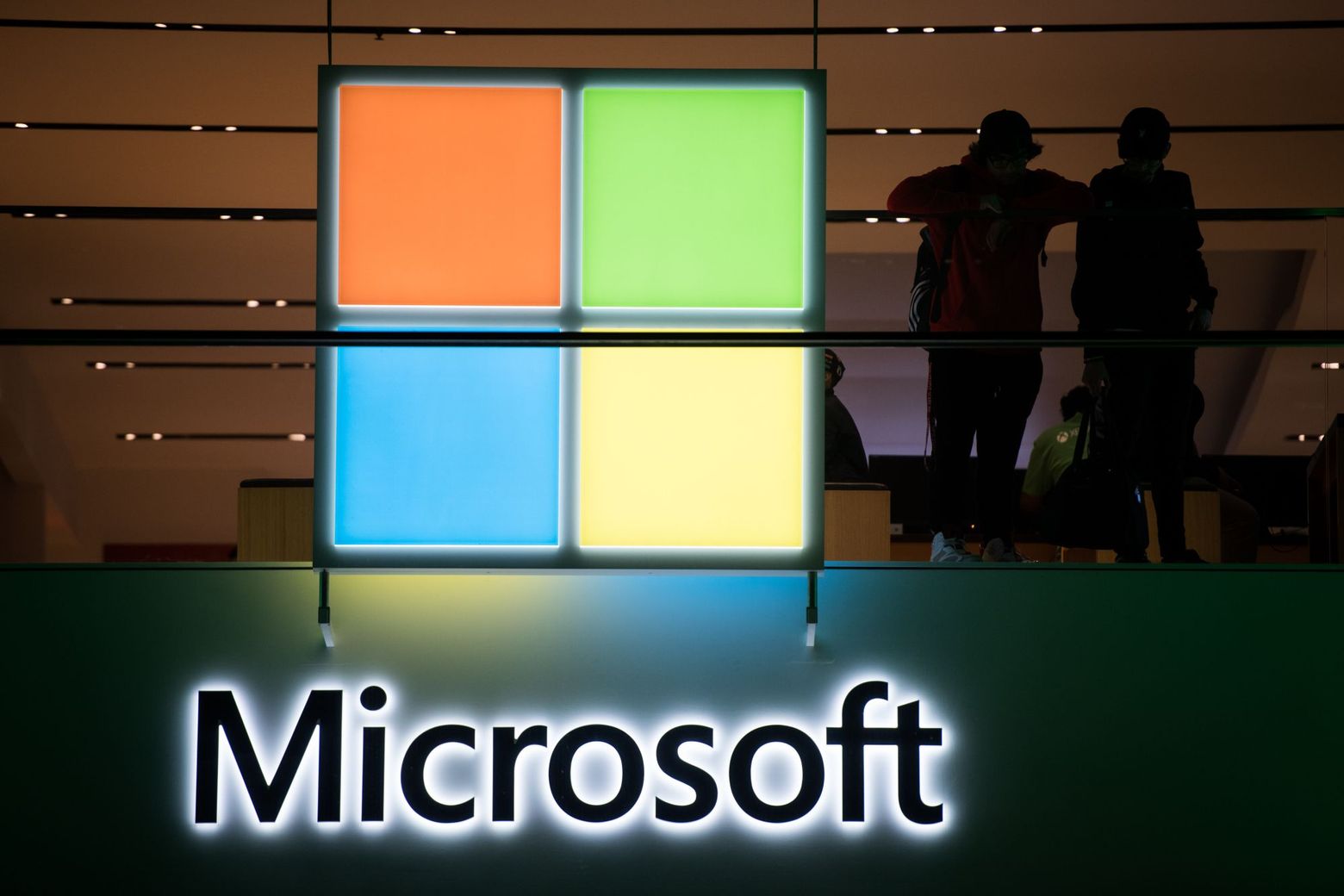 Microsoft 365 services back up after hours of outage