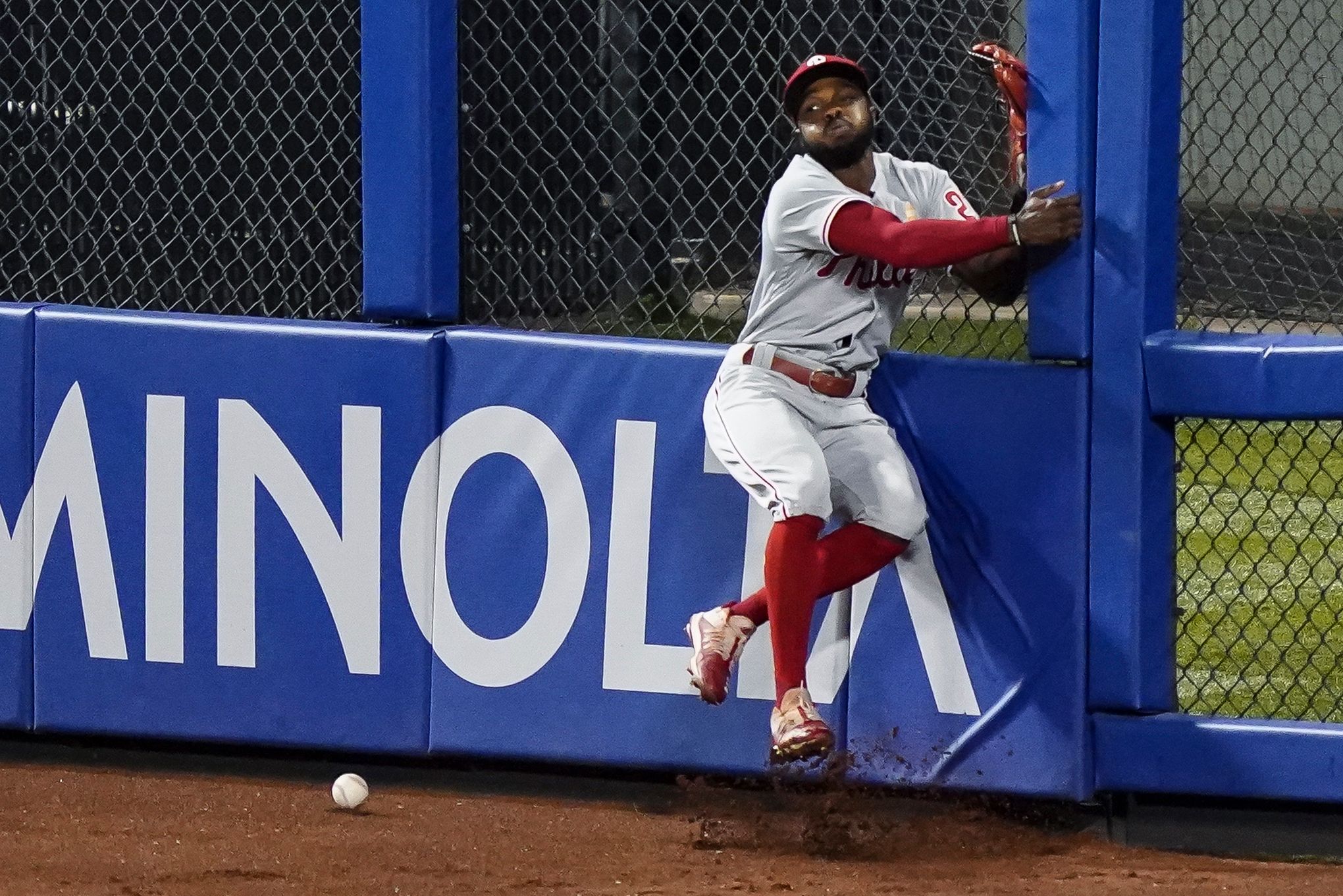 Roman Quinn not a hit in Philadelphia Phillies' center field