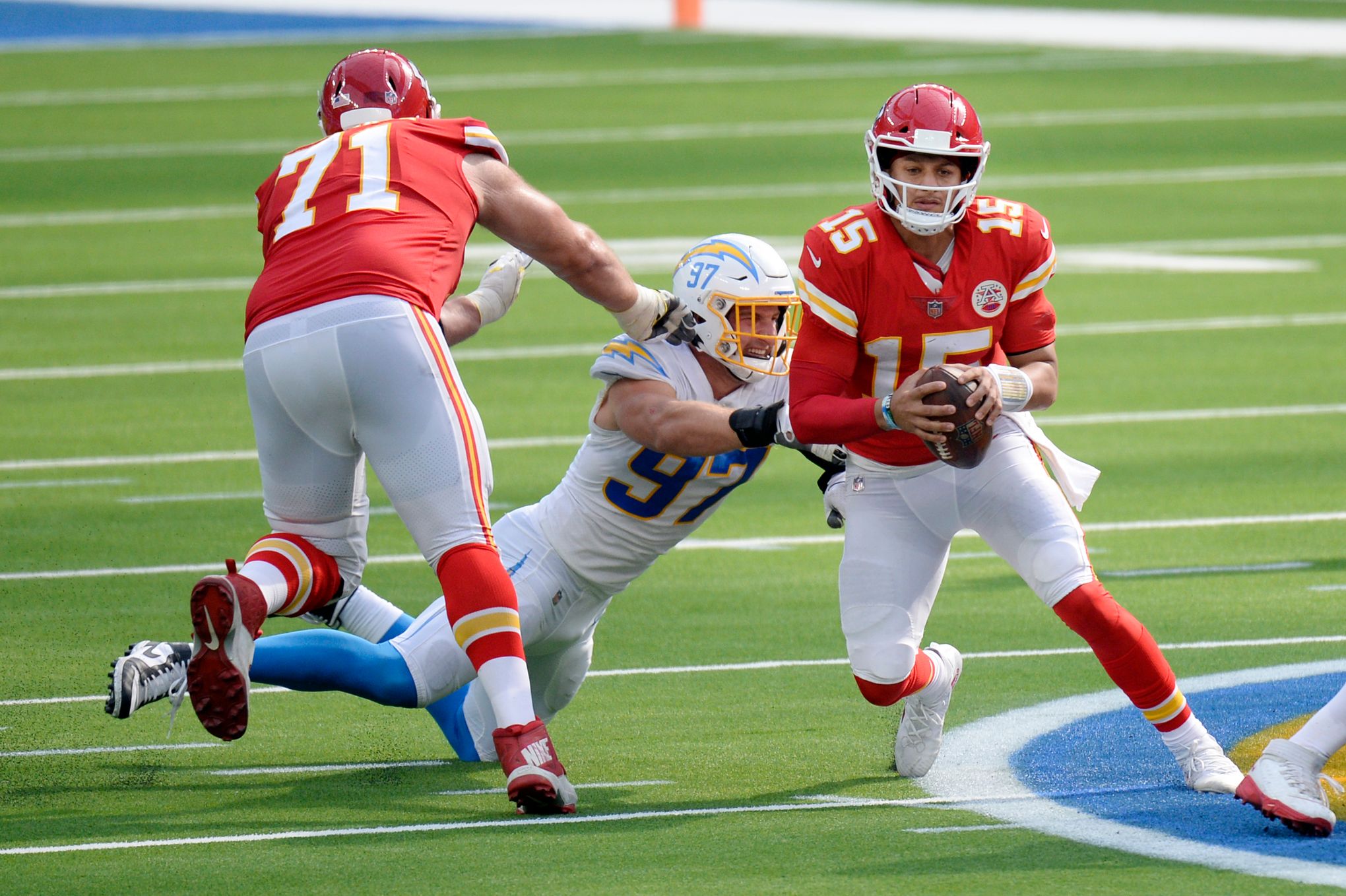 Los Angeles Chargers: Patrick Mahomes extension is bad news