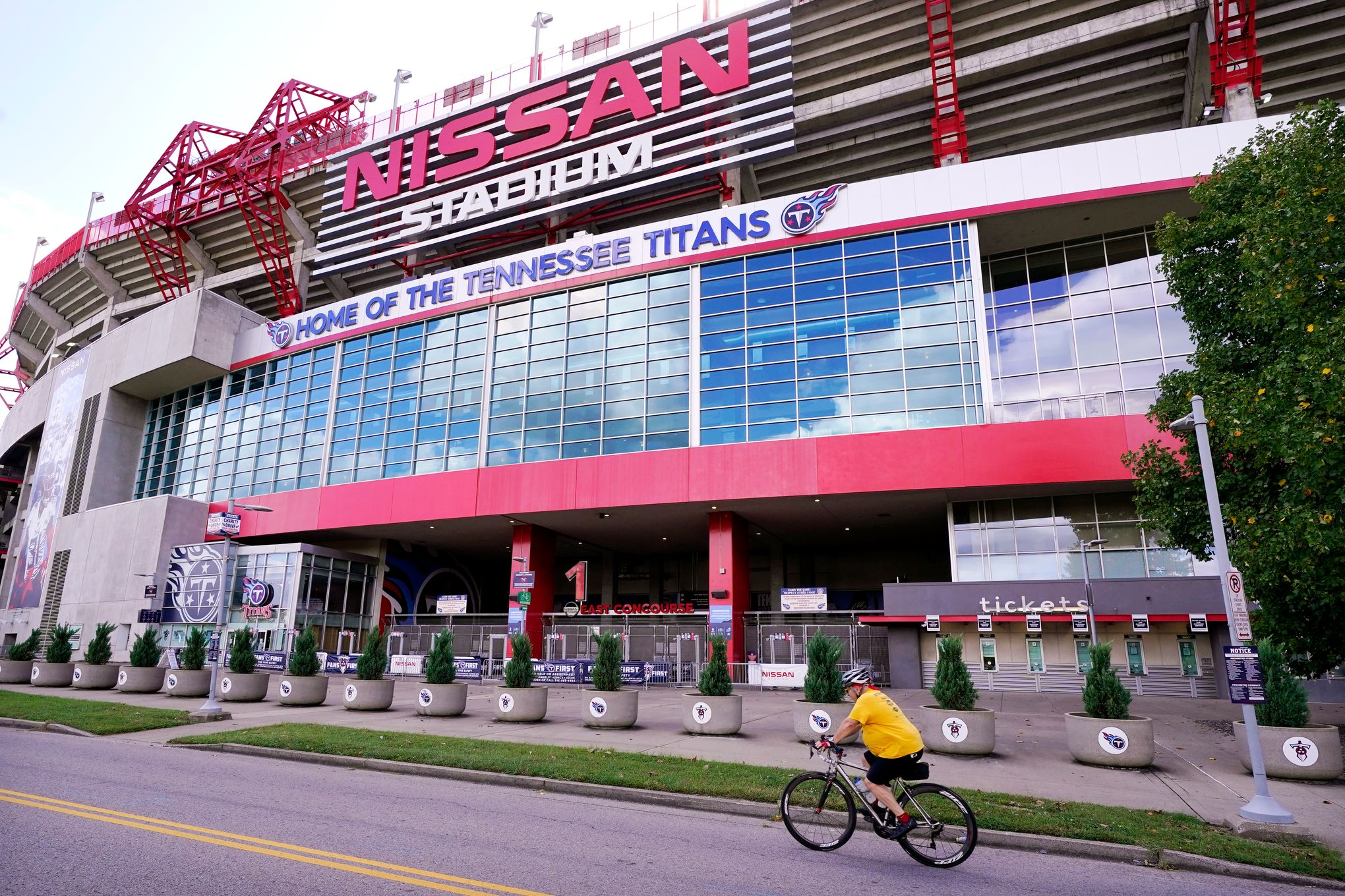 NFL postpones Titans-Steelers game until Monday or Tuesday after  coronavirus outbreak