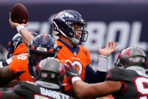 Broncos' offense sinks to new depths in Sunday's loss – Boulder