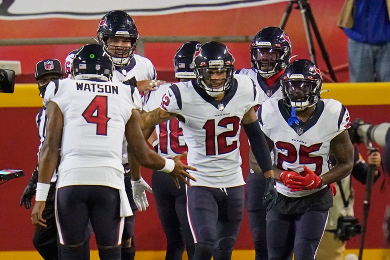 Chiefs take field for the national anthem, 'Lift Every Voice and Sing';  Texans stay in locker room