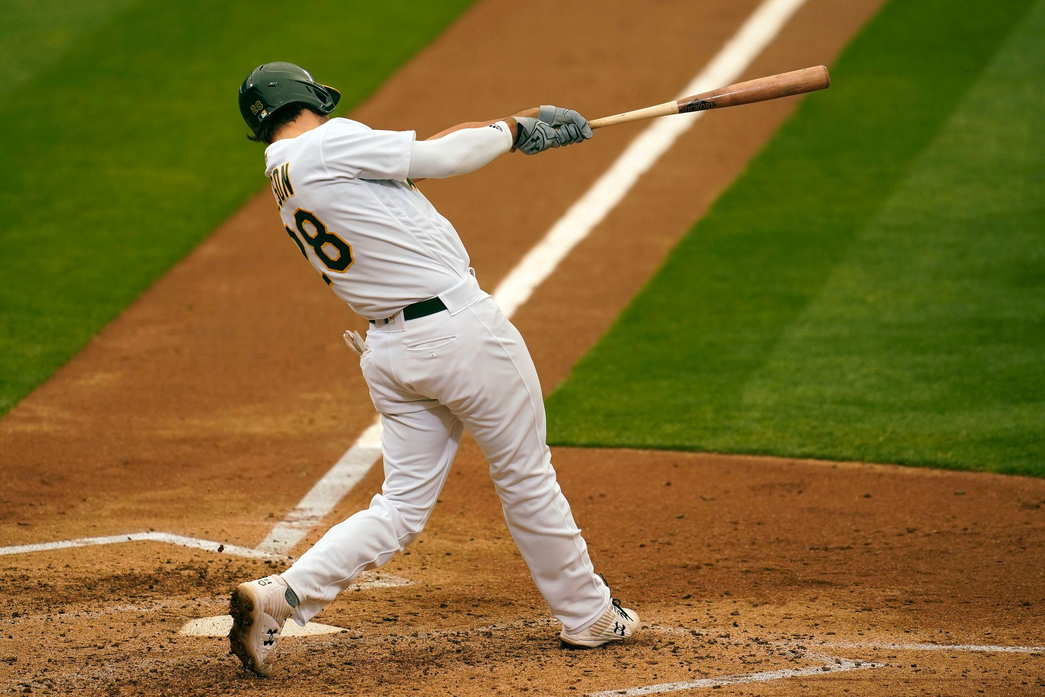 Matt Chapman, Oakland Athletics 3B, out for season with hip injury