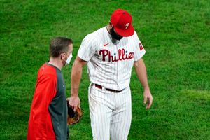 Philadelphia Phillies beat New York Mets after Jacob deGrom exits