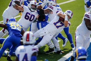 Bills rally to beat Rams 35-32 after blowing 25-point lead - The San Diego  Union-Tribune