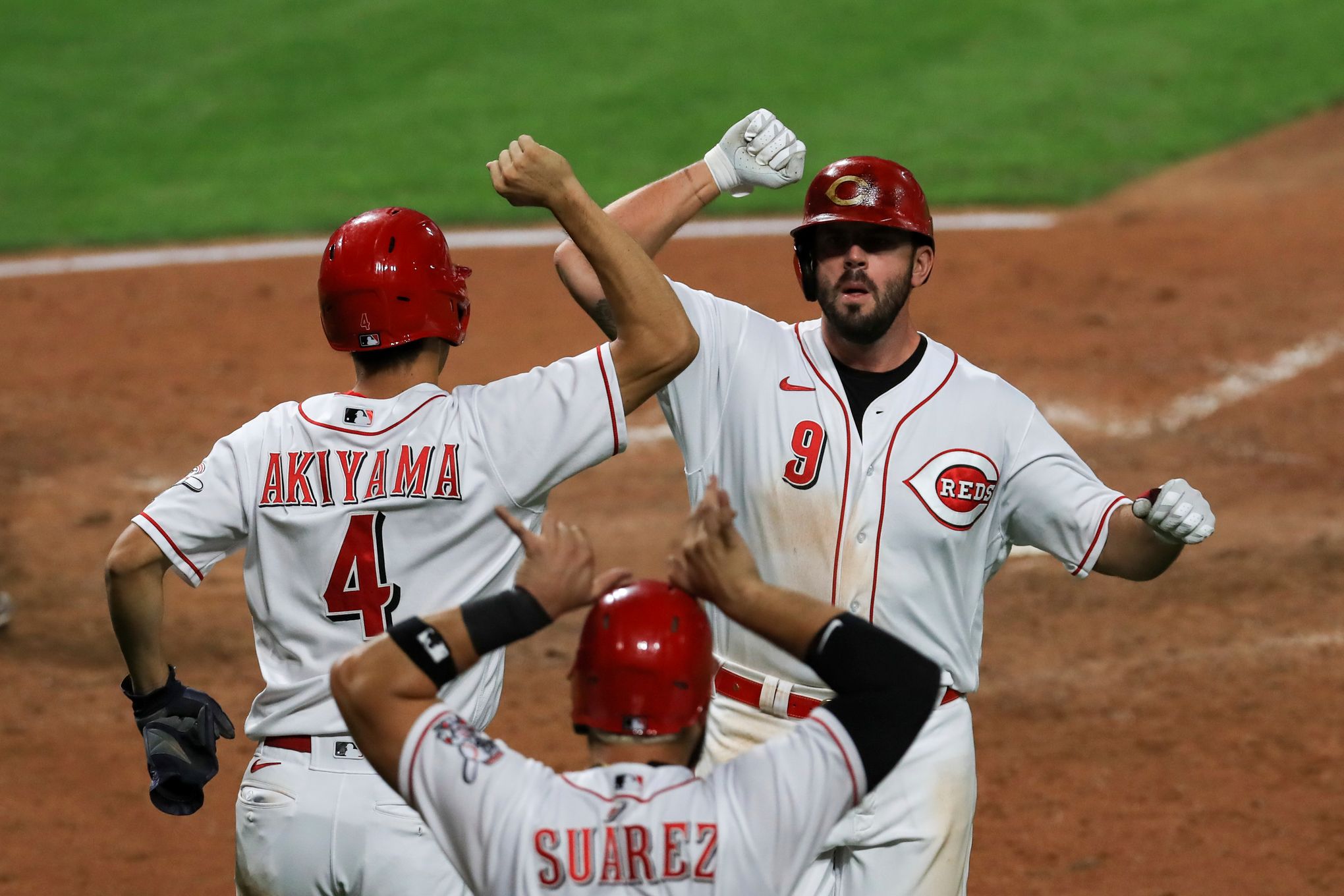 Joe, Keller lead Pirates over Reds 4-2 for 5th straight win