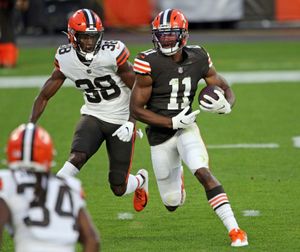 Browns' dress rehersal full of theatrics, little football - The San Diego  Union-Tribune