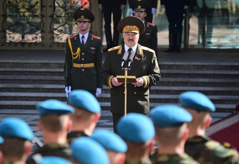 alexander lukashenko military uniform