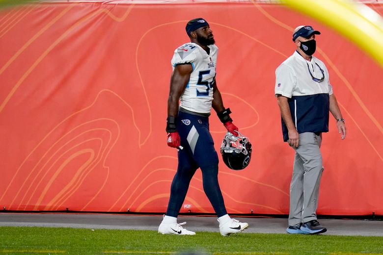 Titans linebacker Rashaan Evans ejected for throwing punch